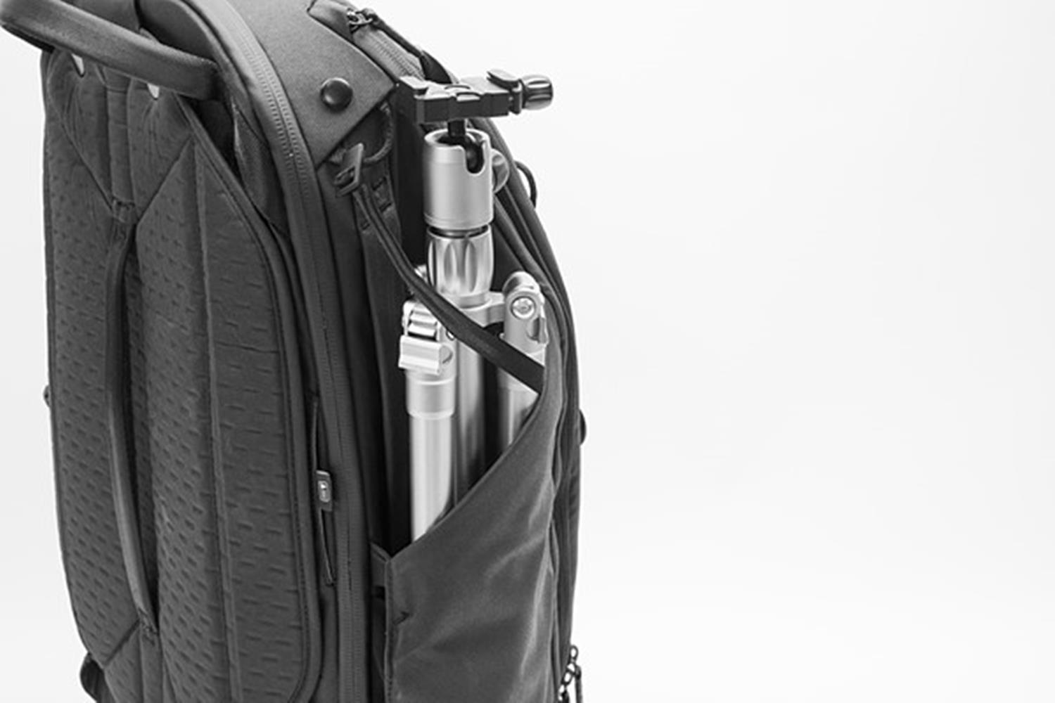 peak design travel backpack 45l black